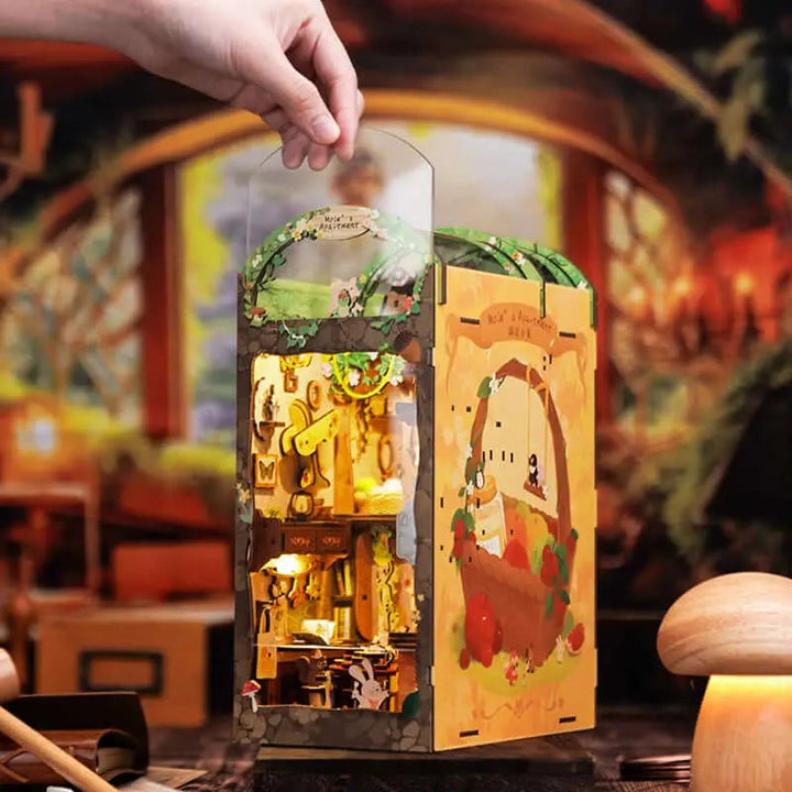 CUTEBEE Moles Apartment DIY Book Nook Kit - Diy book nook kit