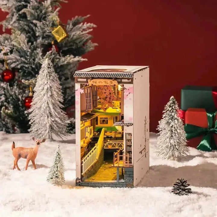 ROBOTIME ROLIFE SAKURA DENSYA DIY BOOK NOOK KIT - Diy book nook kit