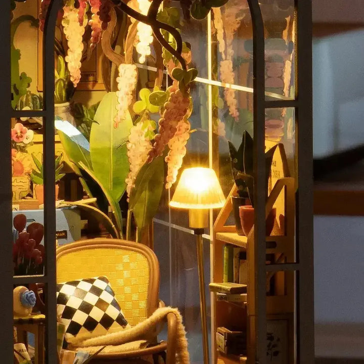 ROLIFE GARDEN HOUSE  BOOK NOOK KITS 